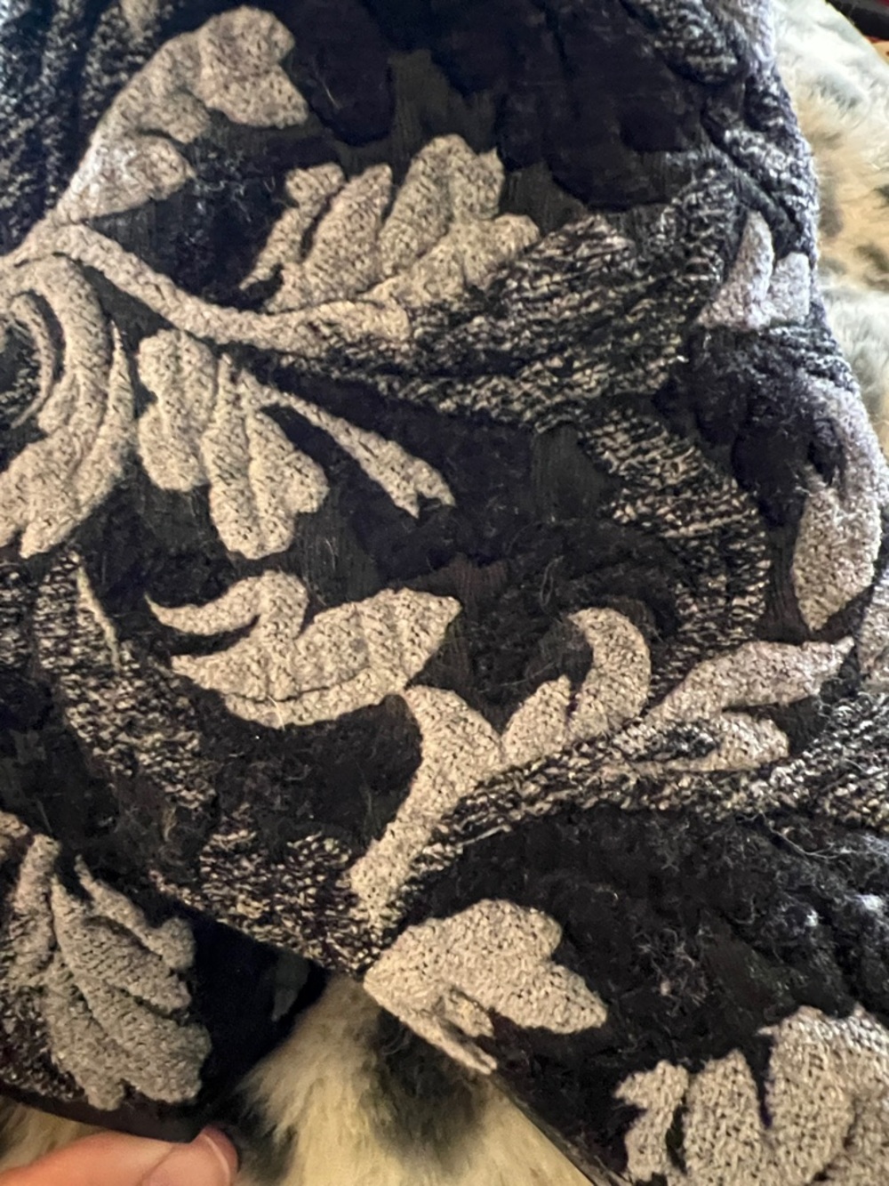 Free People Black and Gray Velvet Floral Ankle Boots Womens size 40 - Picture 7 of 9
